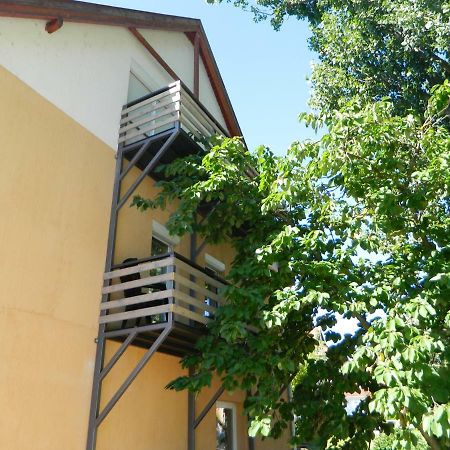 Greento Apartman Balatonföldvár Екстериор снимка